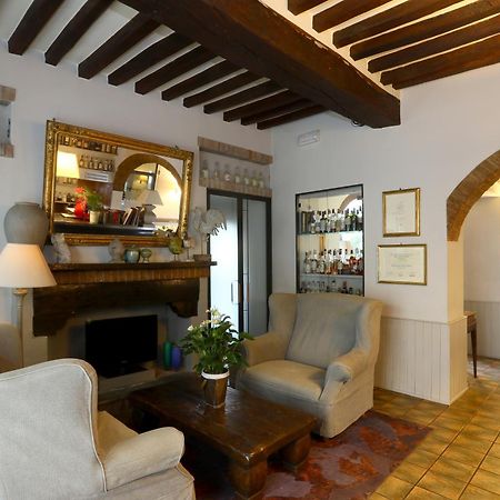 Locanda Stella D'Oro Soragna ภายนอก รูปภาพ