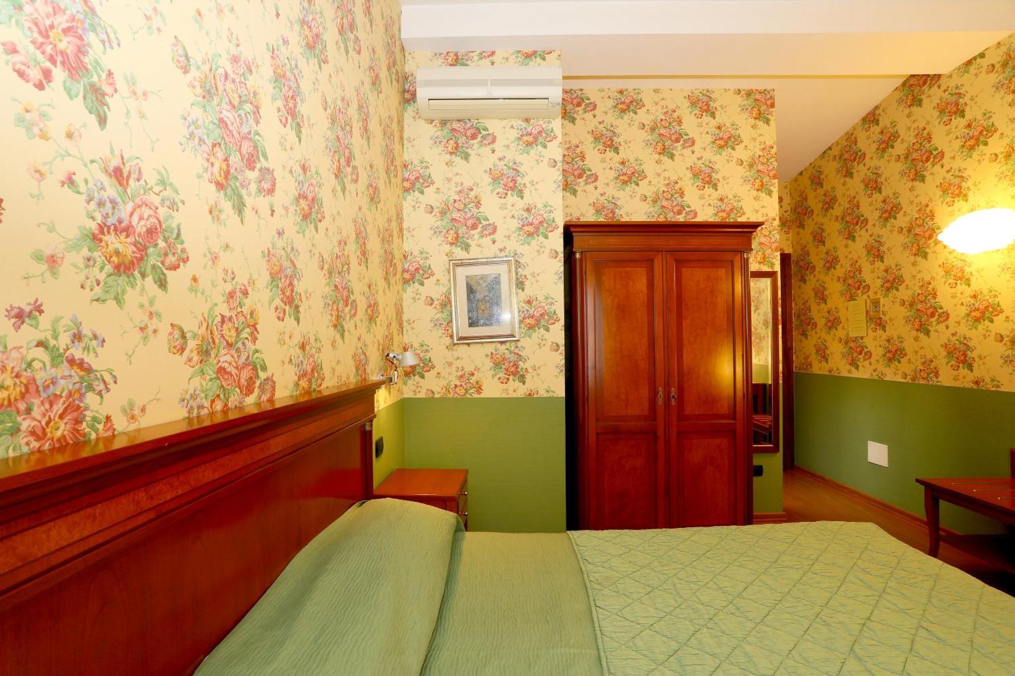 Locanda Stella D'Oro Soragna ภายนอก รูปภาพ