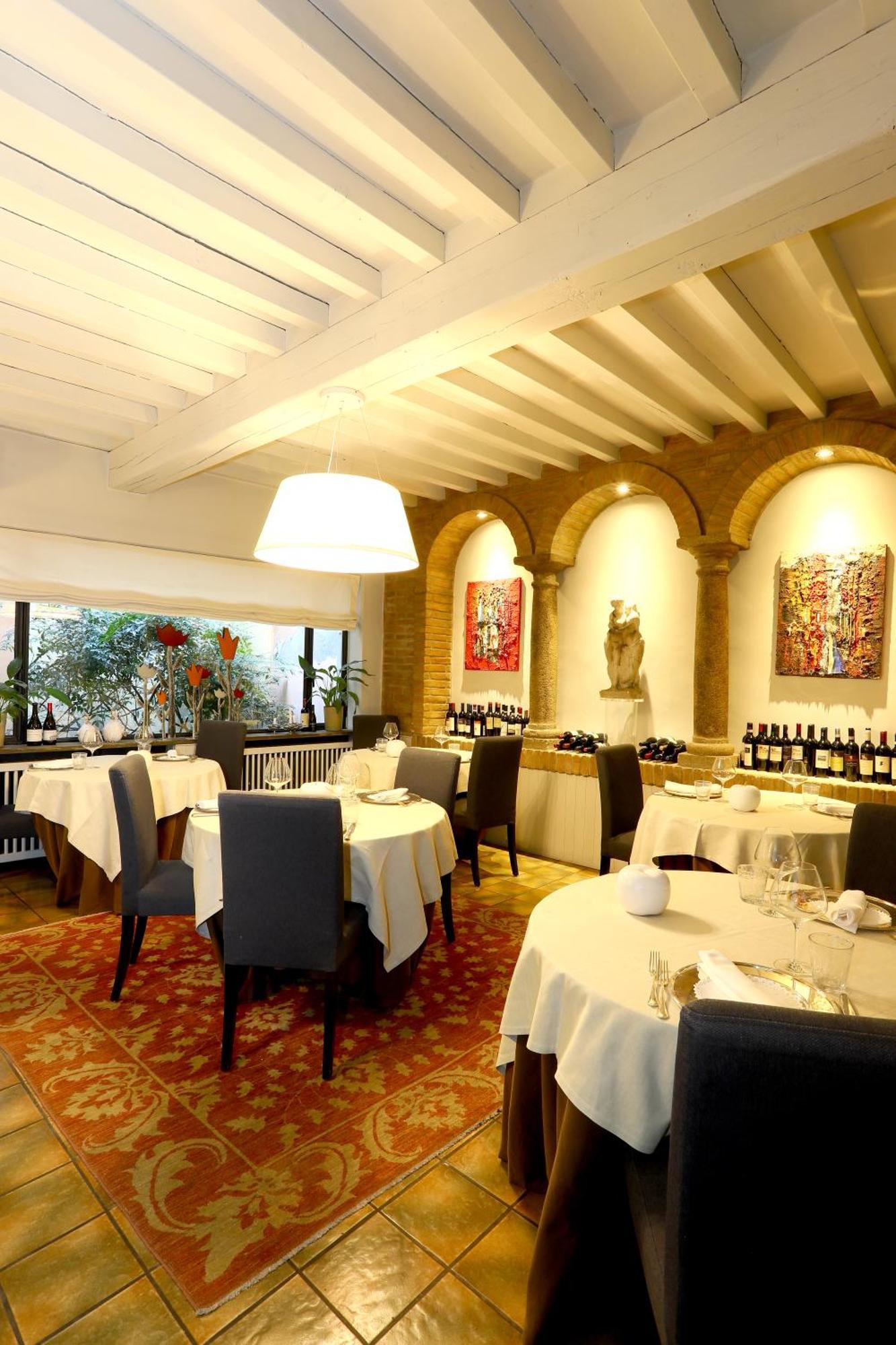 Locanda Stella D'Oro Soragna ภายนอก รูปภาพ