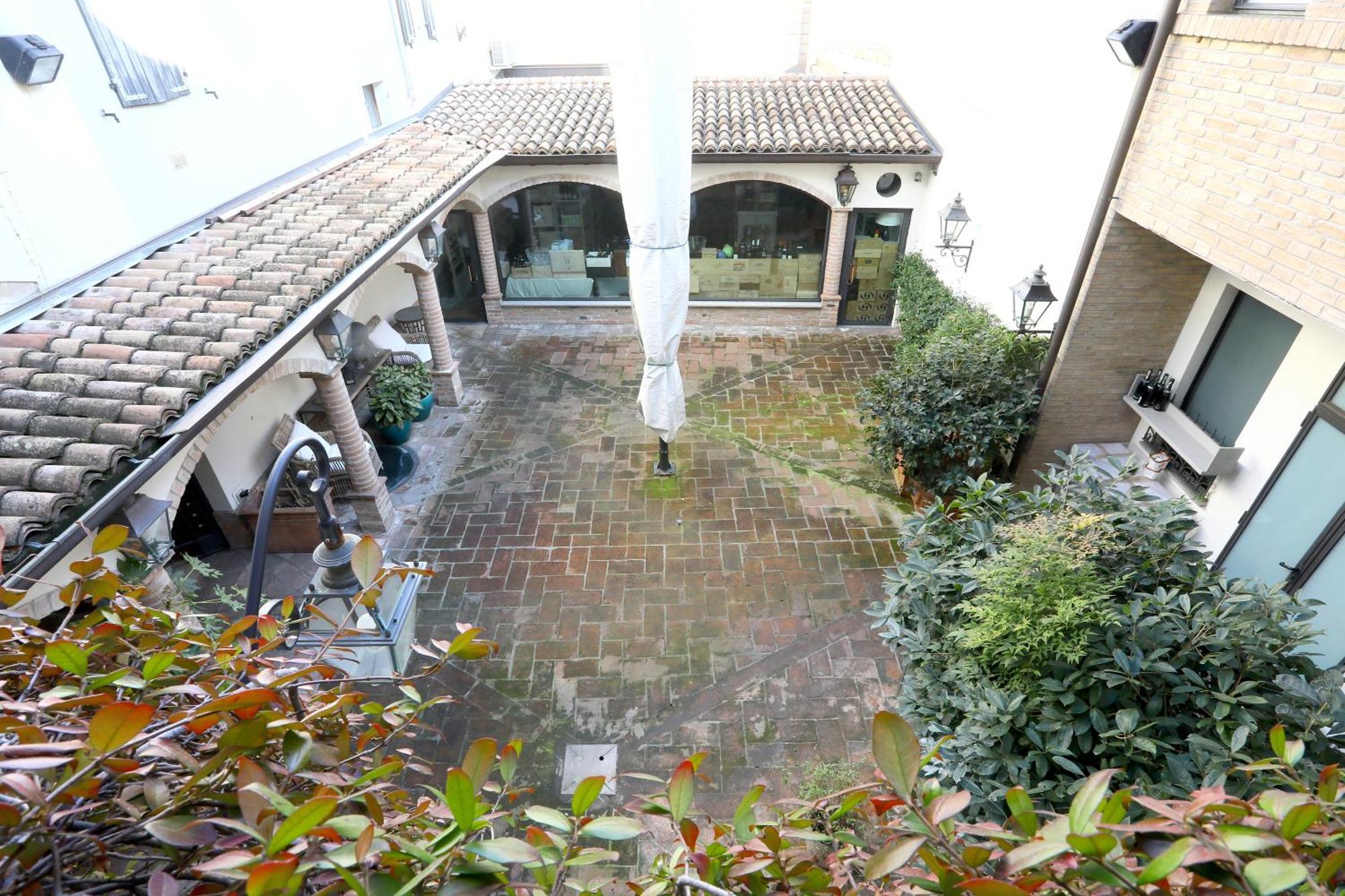Locanda Stella D'Oro Soragna ภายนอก รูปภาพ