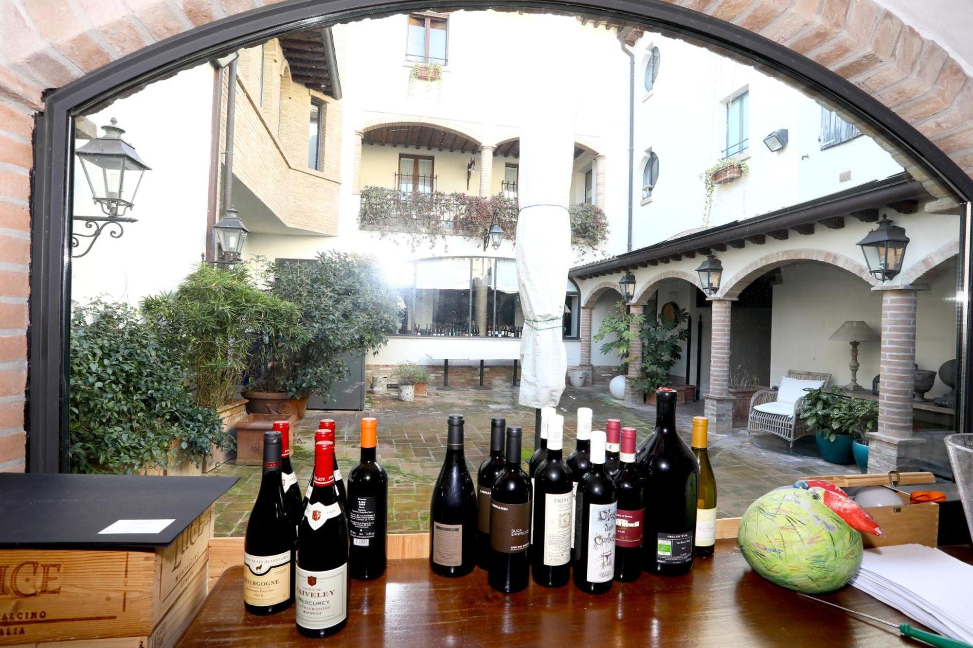 Locanda Stella D'Oro Soragna ภายนอก รูปภาพ